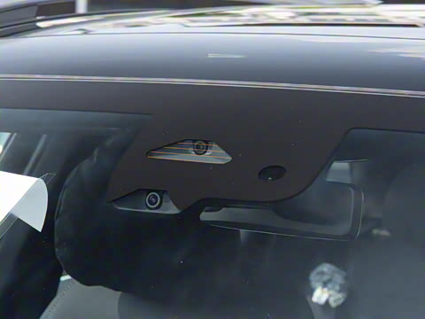 2025�� �Ŀ� GLC 260 L 4MATIC ������