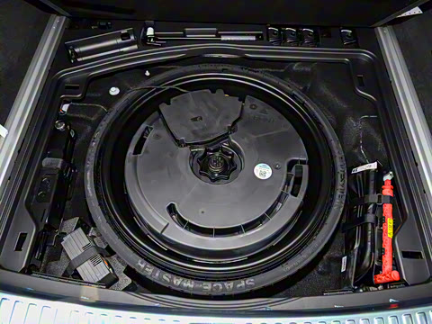 2025�� allroad quattro ̽���� 55 TFSI ����ԽҰ��