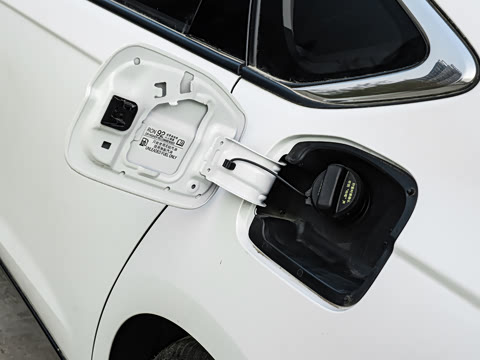 2025�� 2.0L e:PHEV ����