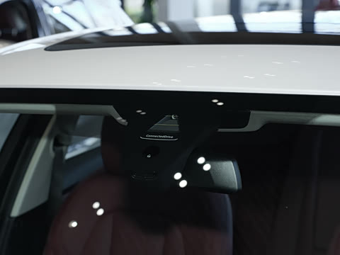 2026�� 325Li M�˶���װ