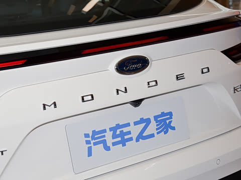 2026�� 2.0T EcoBoost E �춯 �˶���