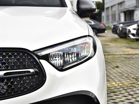 2026�� GLC 260 4MATIC ����SUV