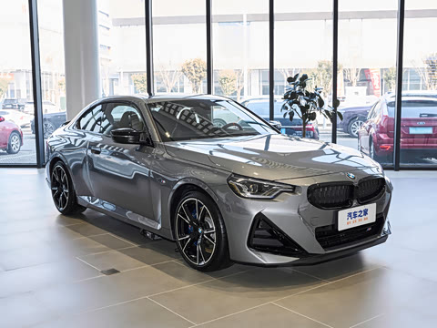 2026�� M240i