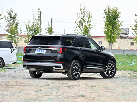 2027�� 2.3T EcoBoost ��������plus�� 7��