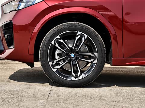 2026�� sDrive25i M�˶���װ