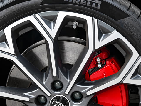 2026�� 2.0T quattro ������	