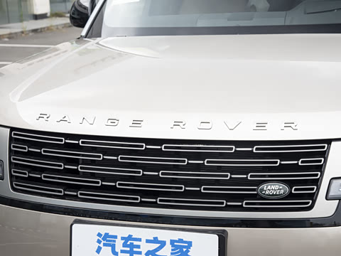 2026�� 3.0 L6 400PS SE�����