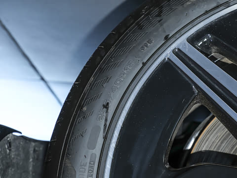 2025�� 300L �����������ǰ�