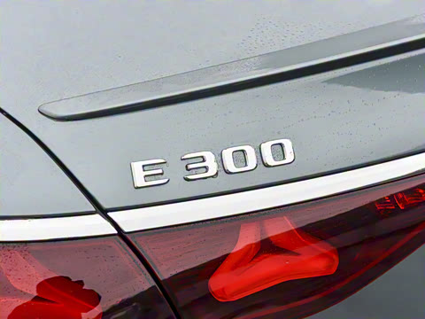 2026�� E 300 ʱ�����˶���