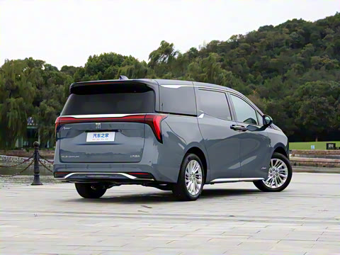 2025�� 2.0T ����������