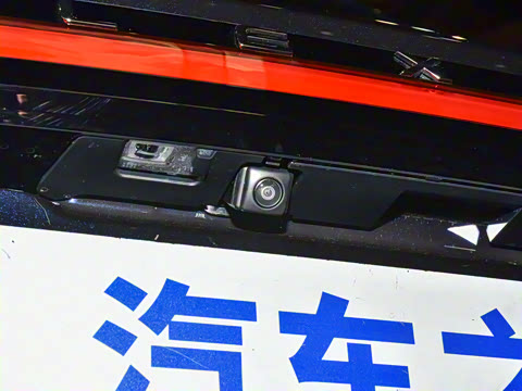 2026�� 300 ����������