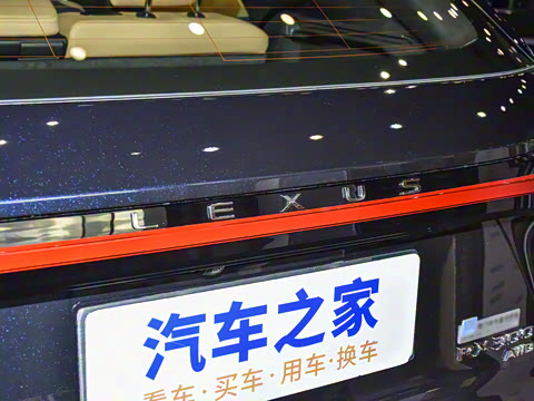 2026�� 300 ����������