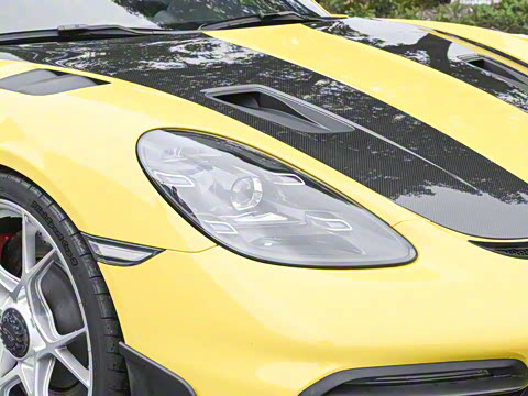 2023�� Spyder RS 4.0L