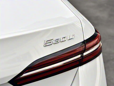 2026�� 530Li ������ M�˶���װ