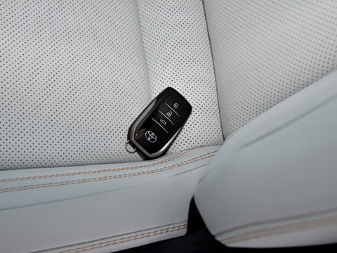 2026�� ˫�� 2.0L ��ҫ��
