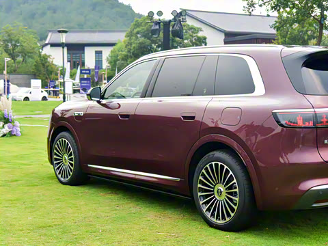 2025�� ���� Ultra ����������