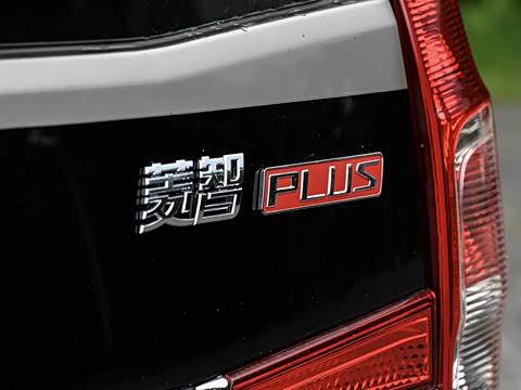 2027�� 2.0L ������ 7��