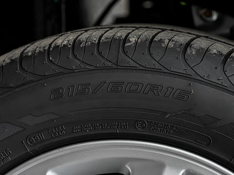 2027�� 2.0L ������ 7��