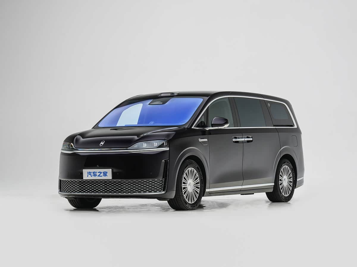 Luxeed V9