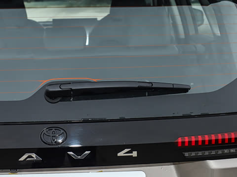 2026�� 2.0L ����������