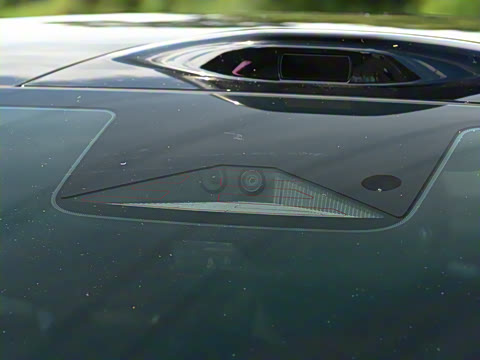 2025�� 240����Ultra�˶���