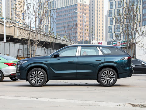 2027�� 2.0T ˫������������