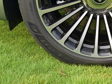 2025�� ���� Ultra ����������