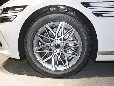 2026�� 2.5T ����������