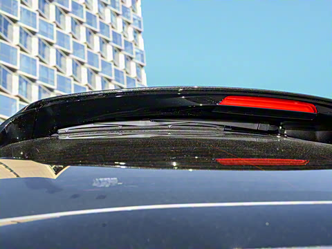 2026�� 300 ����������