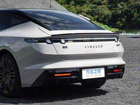 2025�� 240����Ultra