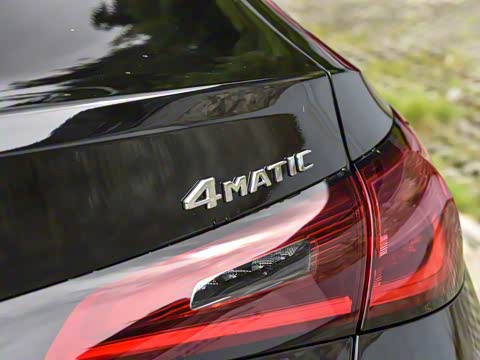 2025�� �Ŀ� GLC 300 4MATIC ����SUV