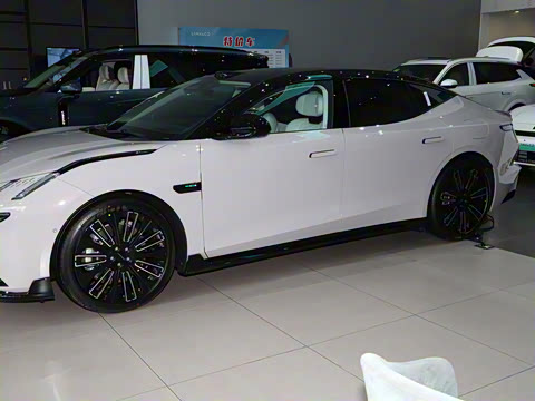 2025�� 240����Ultra