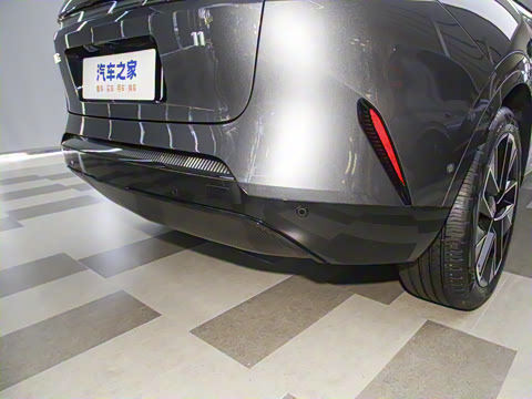 2025�� Max ���������