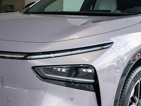 2026�� ���� 702 Max �콢��