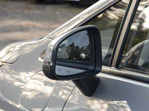 2025�� Plus 610 ������