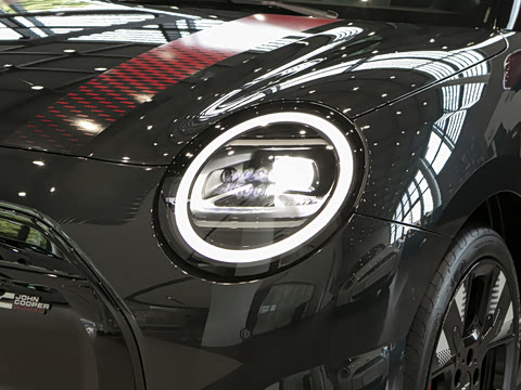 2026�� JOHN COOPER WORKS