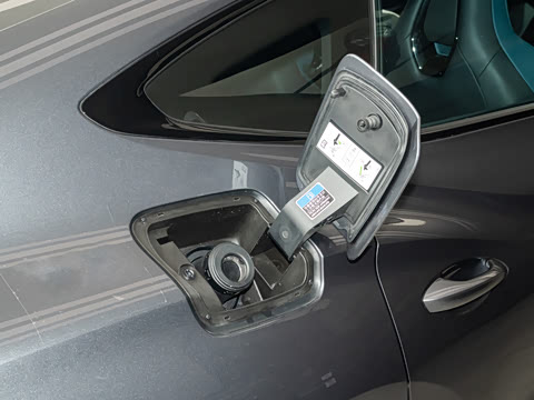 2026�� 2.0T Trophy+ �����˶���