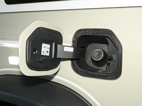 2025�� 2.3T 1966��Ű�