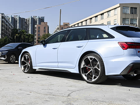 2025��  RS 6 4.0T Avant performance