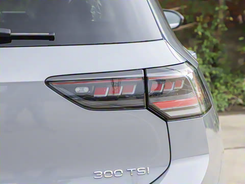 2026�� 300TSI R-Line