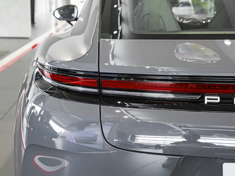2026�� Panamera �����ӳ������� 2.9T