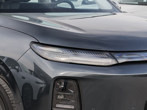 2027�� 660������
