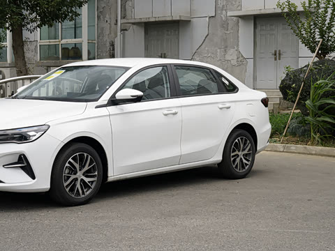 2027�� ���� 1.5L CVT������