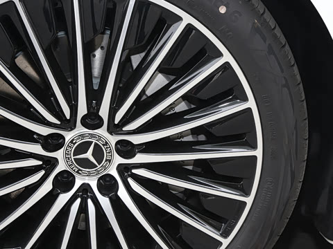 2026�� �Ŀ� CLE 300 4MATIC �����ͽ��ܳ�