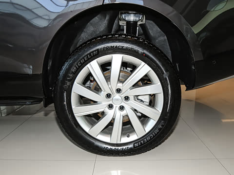 2025�� 3.0 L6 400PS ʢ���ӳ���