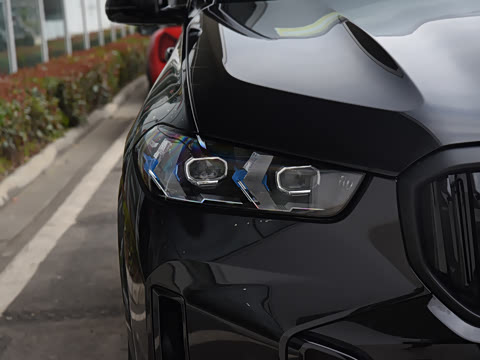 2026�� �Ŀ� xDrive 40Li ������M�˶���ҹ��װ