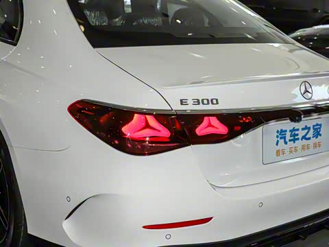 2025�� �Ŀ� E 300 ʱ�����˶���