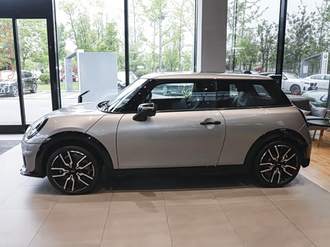 2025�� 2.0T COOPER S ������ ���Ű�