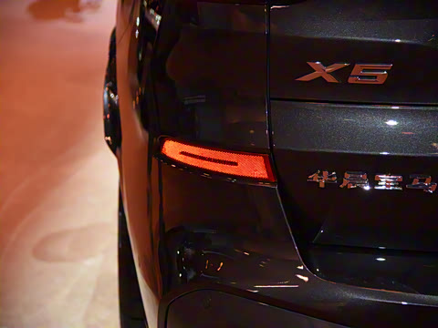 2025�� xDrive 40Li ������M�˶���ҹ��װ