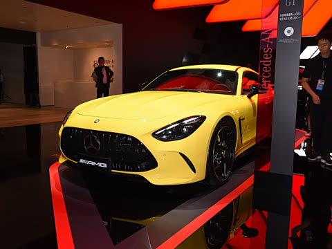 2025�� AMG GT 63 4MATIC+